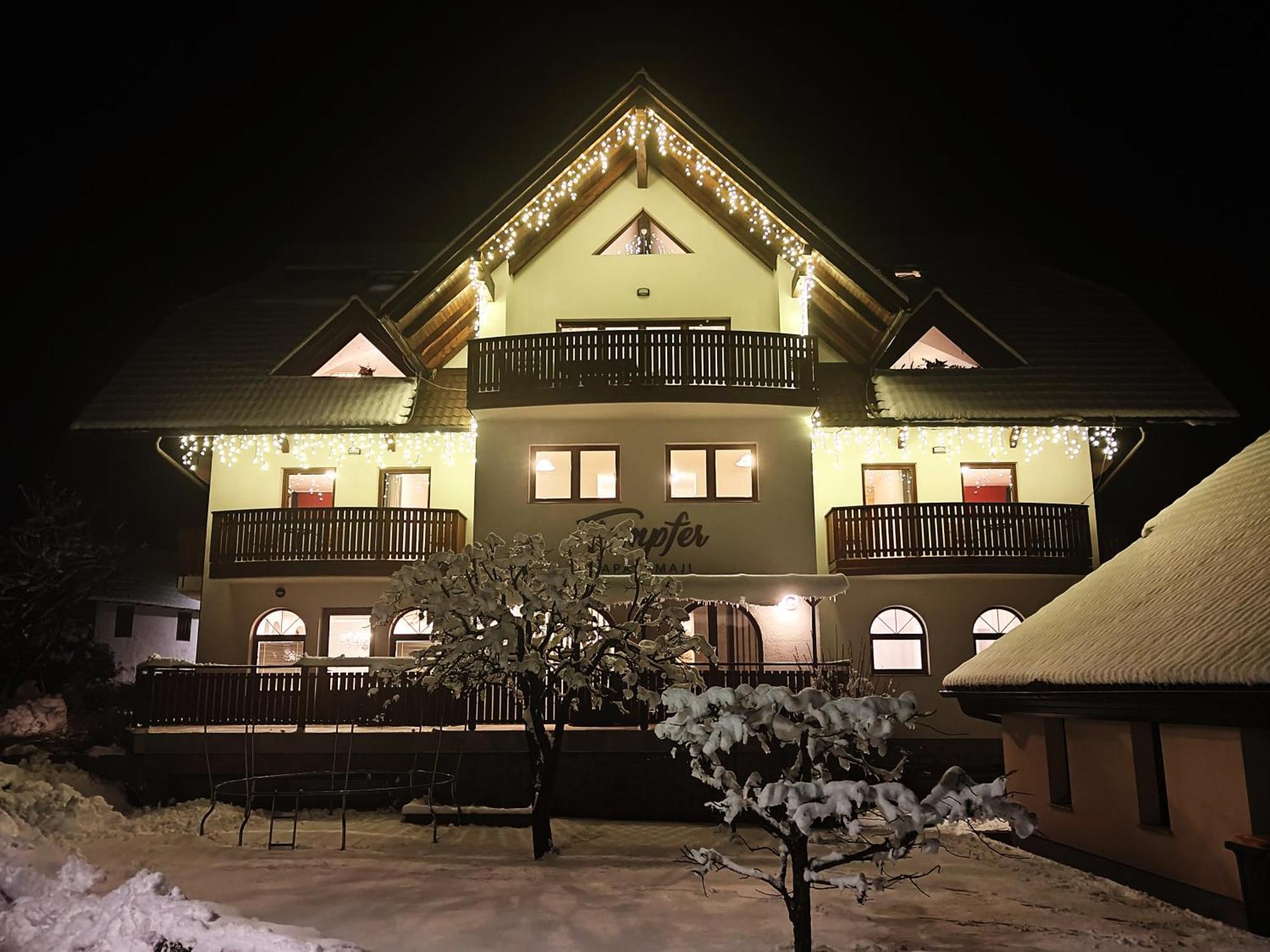 Tempfer Apartments & Rooms With New Wellness Rateče Esterno foto